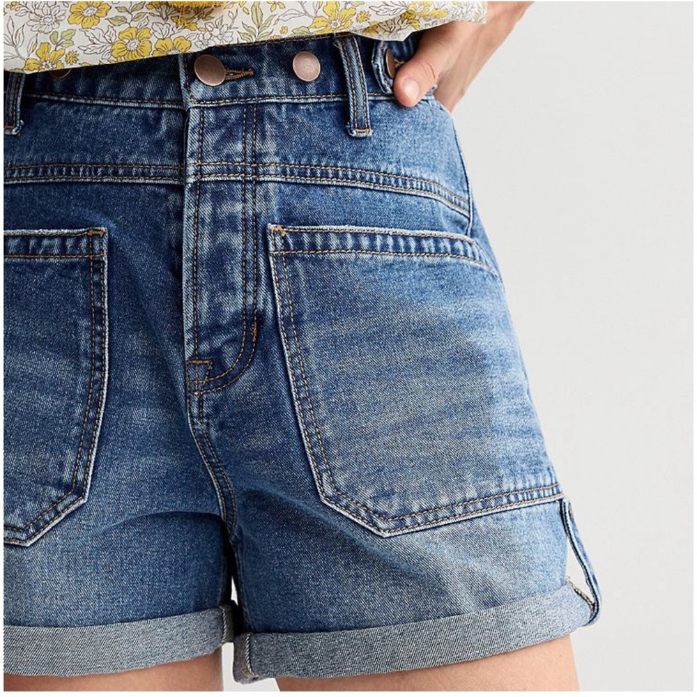 MNK high rise Denim Blue front pocket Shorts size 12
